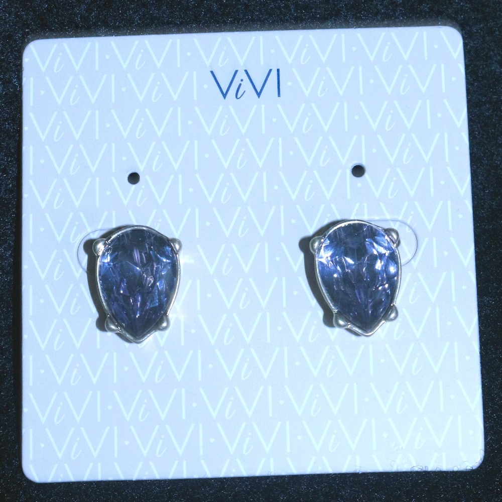 Lavender Teardrop 3/4 " Earrings